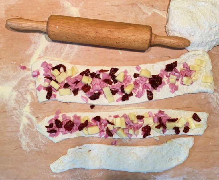 Gefüllte #Rollfocaccia #Industriehefefrei mit Pasta Madre, Schinken ...